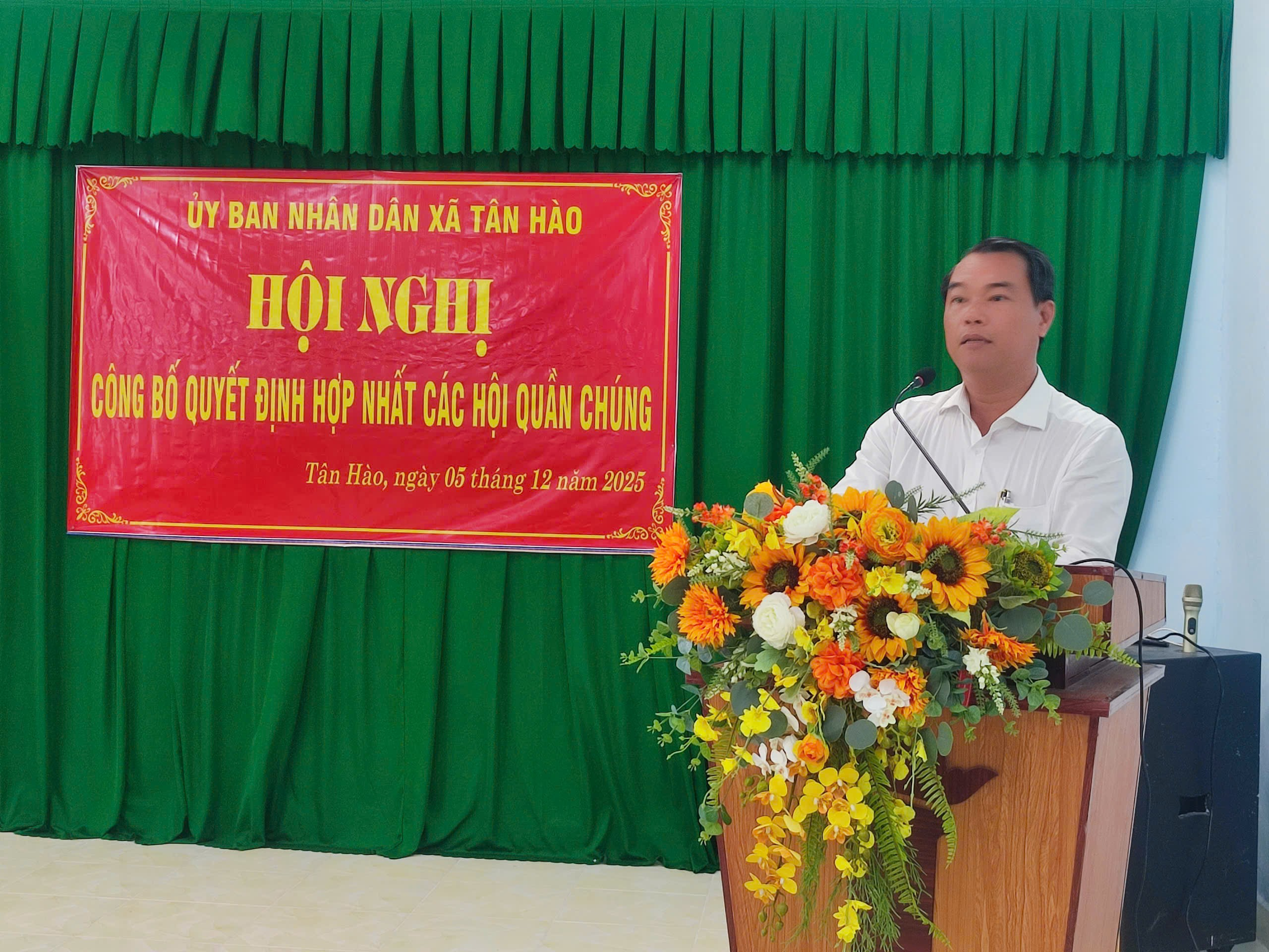 TÂN HÀO TỔ CHỨC HỘI NGHỊ CÔNG BỐ QUYẾT ĐỊNH HỢP NHẤT CÁC HỘI QUẦN CHÚNG