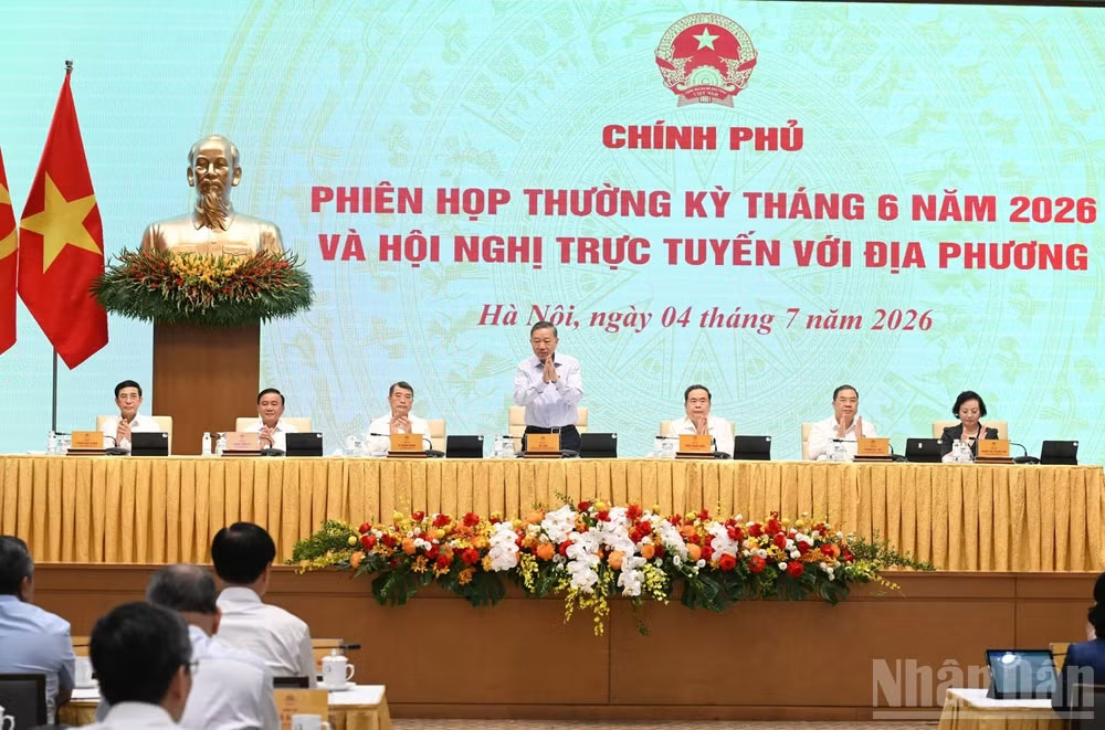Tổng Bí thư, Chủ tịch nước Tô Lâm dự và chỉ đạo Phiên họp Chính phủ thường kỳ tháng 6 và Hội nghị trực tuyến với địa phương